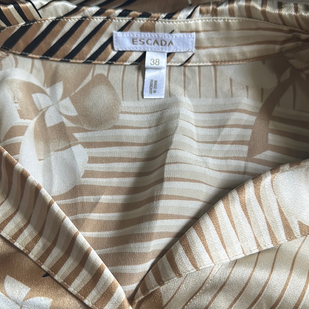Escada blouse